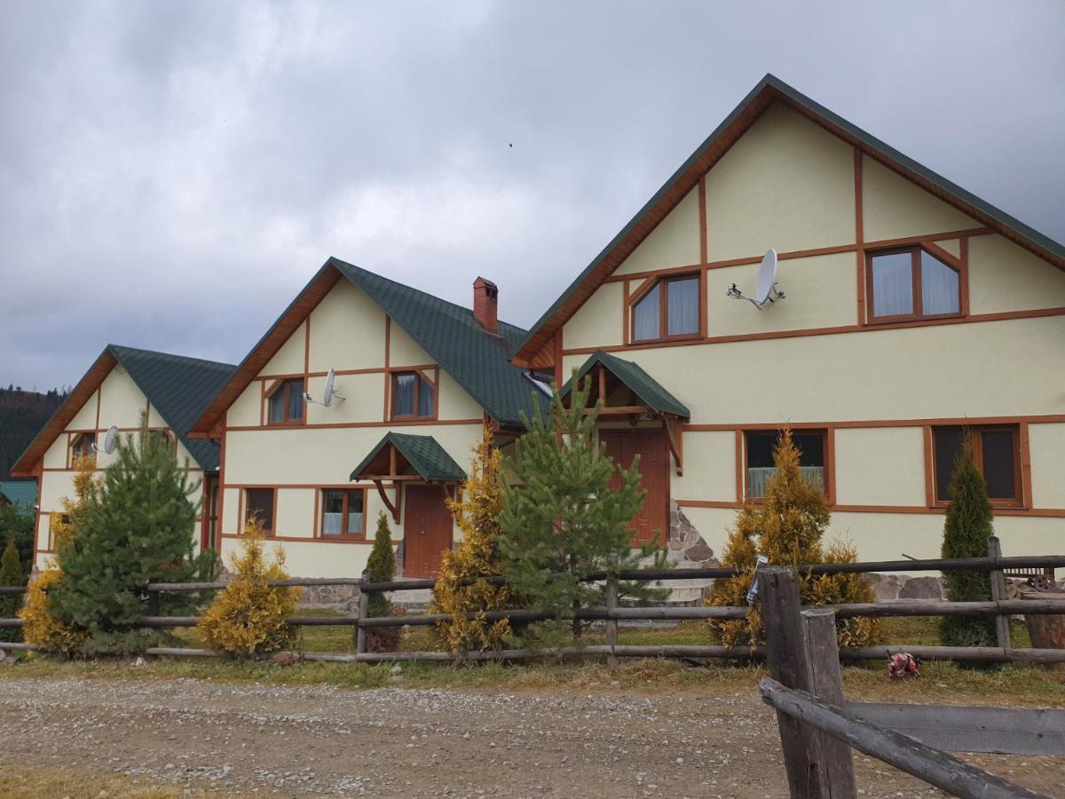 Chalet 888 Cottages Palyanytsya Exterior photo