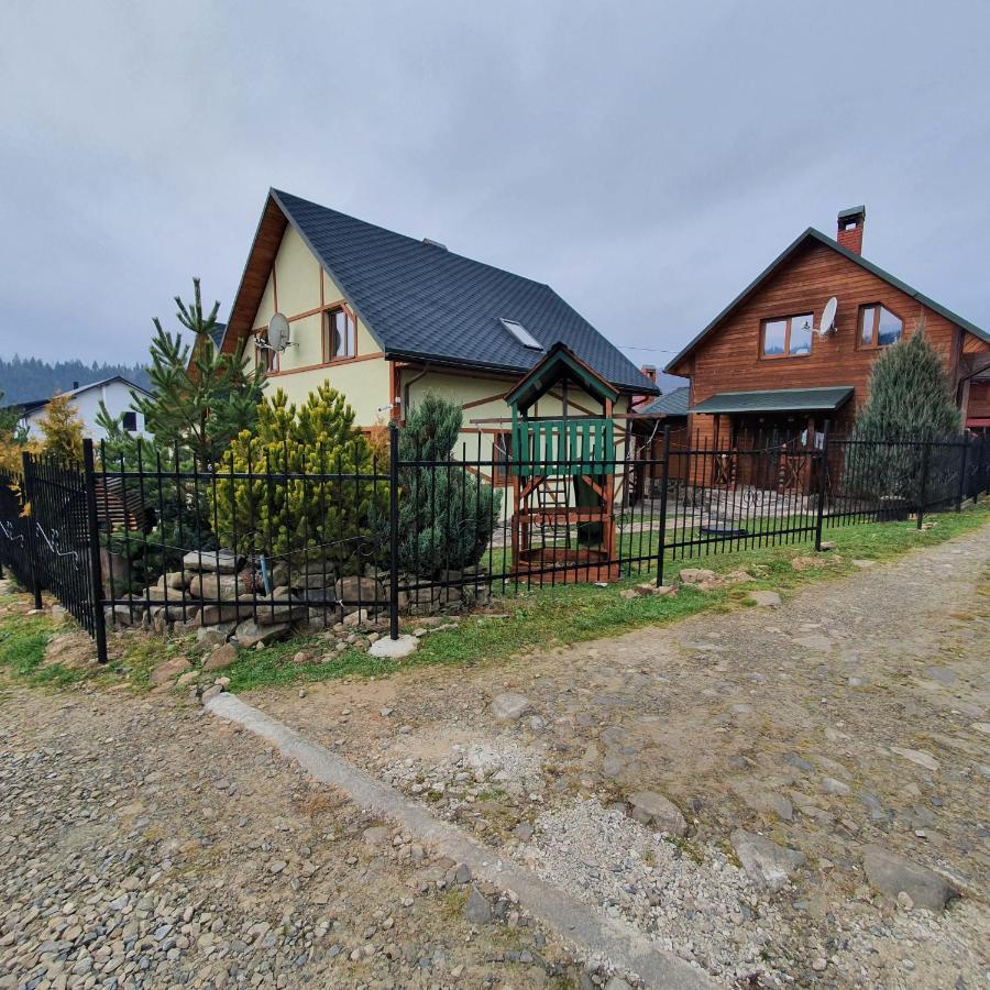 Chalet 888 Cottages Palyanytsya Exterior photo
